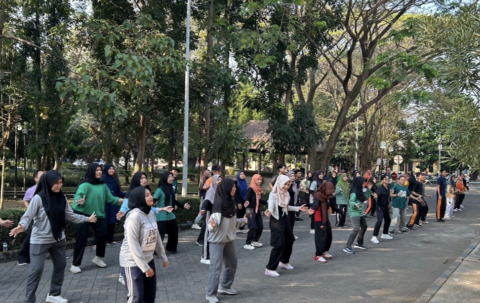 Senam Bersama: Agenda Jumat Rutin Menuju Hidup Sehat