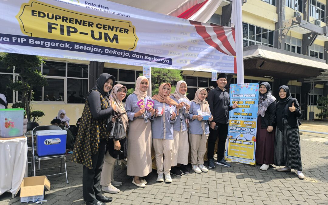 Suasana Semarak- Bazar Meriah Jadi Magnet bagi Mahasiswa