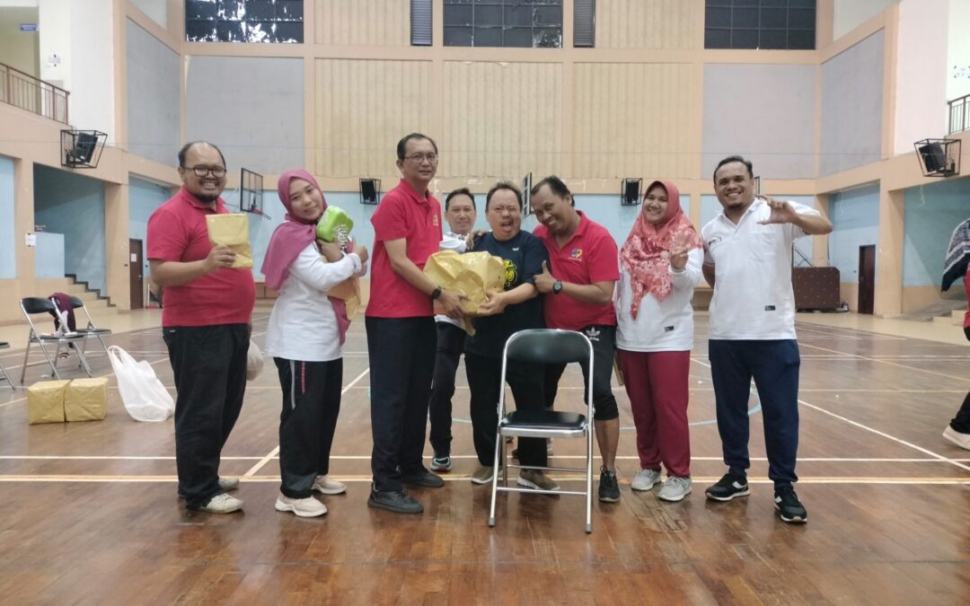 Akses Universal terhadap Makanan Aman dan Bergizi melalui Bagi Sembako pada Kegiatan Lomba Agustusan 