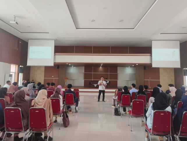Mencetak Calon Guru Berkarakter: Pembinaan Character Building bagi Mahasiswa PGSD