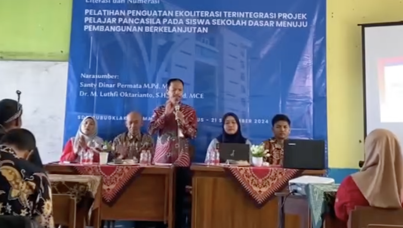 Penguatan Ekoliterasi Terintegrasi Projek Pelajar Pancasila oleh Dosen PGSD UM di SD Negeri 2 Gubuklakah