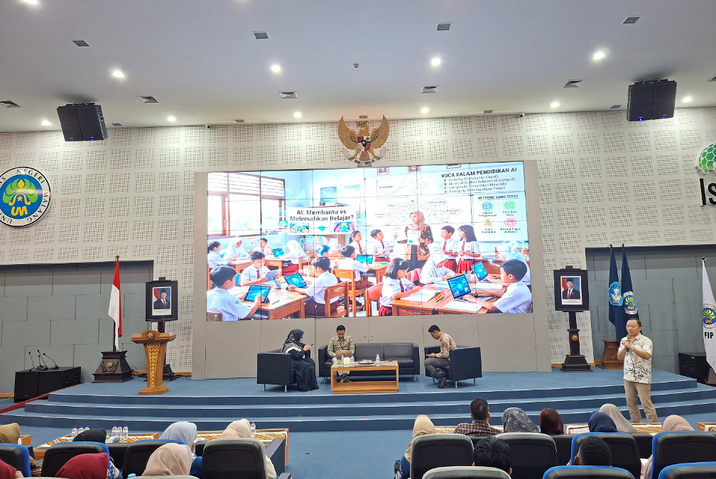 Perkuat Kualitas Pendidikan di Kota Malang: 50 Guru SD Ikuti Pelatihan Literasi Digital berbasis Kearifan Lokal di PGSD UM untuk Meningkatkan Mutu Pembelajaran dan Inovasi Pembelajaran Berkelanjutan