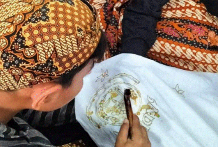 Gurat Canting SADEWA : Ekspresi Kreativitas Siswa dalam Goresan Batik Nusantara di SDN 02 Donomulyo